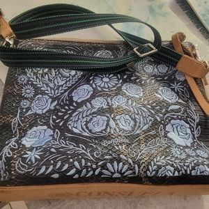 Consuela Besos Downtown crosbody